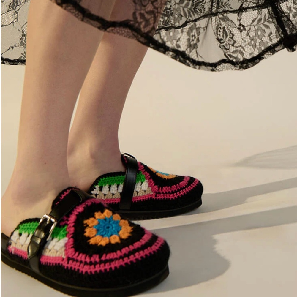 Azalea Wang Black Crochet Mule with Multicolor Medallions - Picture 2 of 6